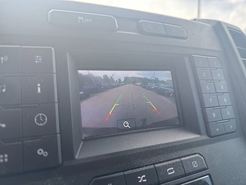 Used 2018 Ford F150 XL w/ Equipment Group 101A Mid RWD image 11