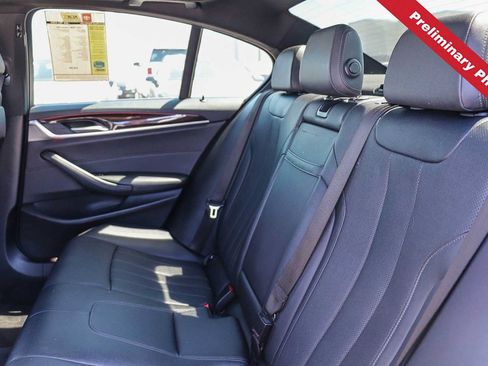 Used 2021 BMW 530i w/ Convenience Package RWD image 14