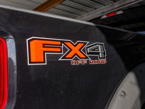 Used 2019 Ford F250 Lariat w/ Lariat Ultimate Package image 54