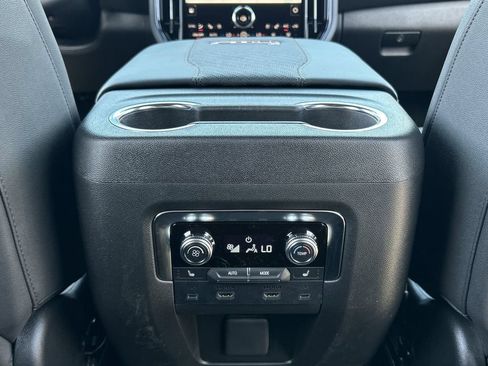 New 2026 GMC Yukon XL AT4 w/ AT4 Premium Plus Package AWD/4WD image 22