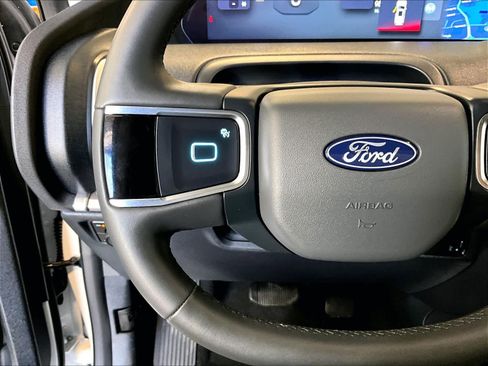 Used 2025 Ford Expedition Max Active image 24