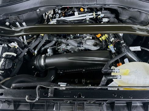 Used 2025 Ford Explorer Platinum w/ LUX Leather Package image 35