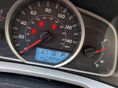 Used 2013 Toyota RAV4 LE AWD/4WD image 9