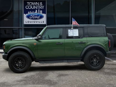 Used 2025 Ford Bronco Badlands AWD/4WD image 6