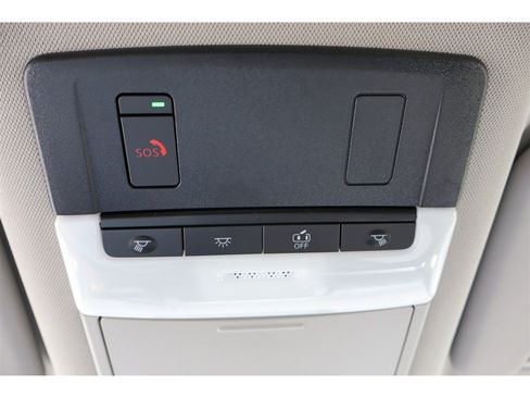 Used 2023 Nissan Rogue SV AWD/4WD image 34