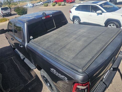 Used 2022 RAM 1500 Big Horn AWD/4WD image 16