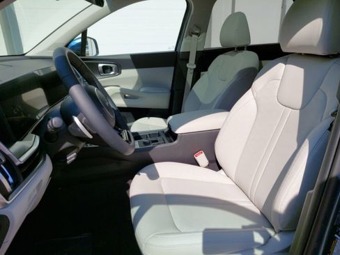 New 2025 Kia Sorento EX w/ EX Panoramic Sunroof Package image 20