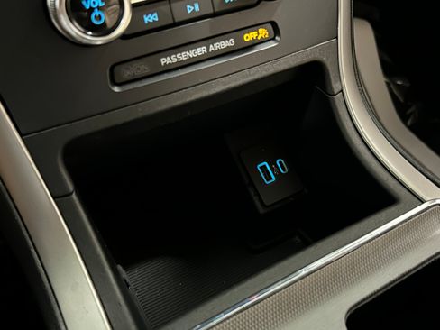 Used 2022 Ford Edge SEL AWD/4WD image 10