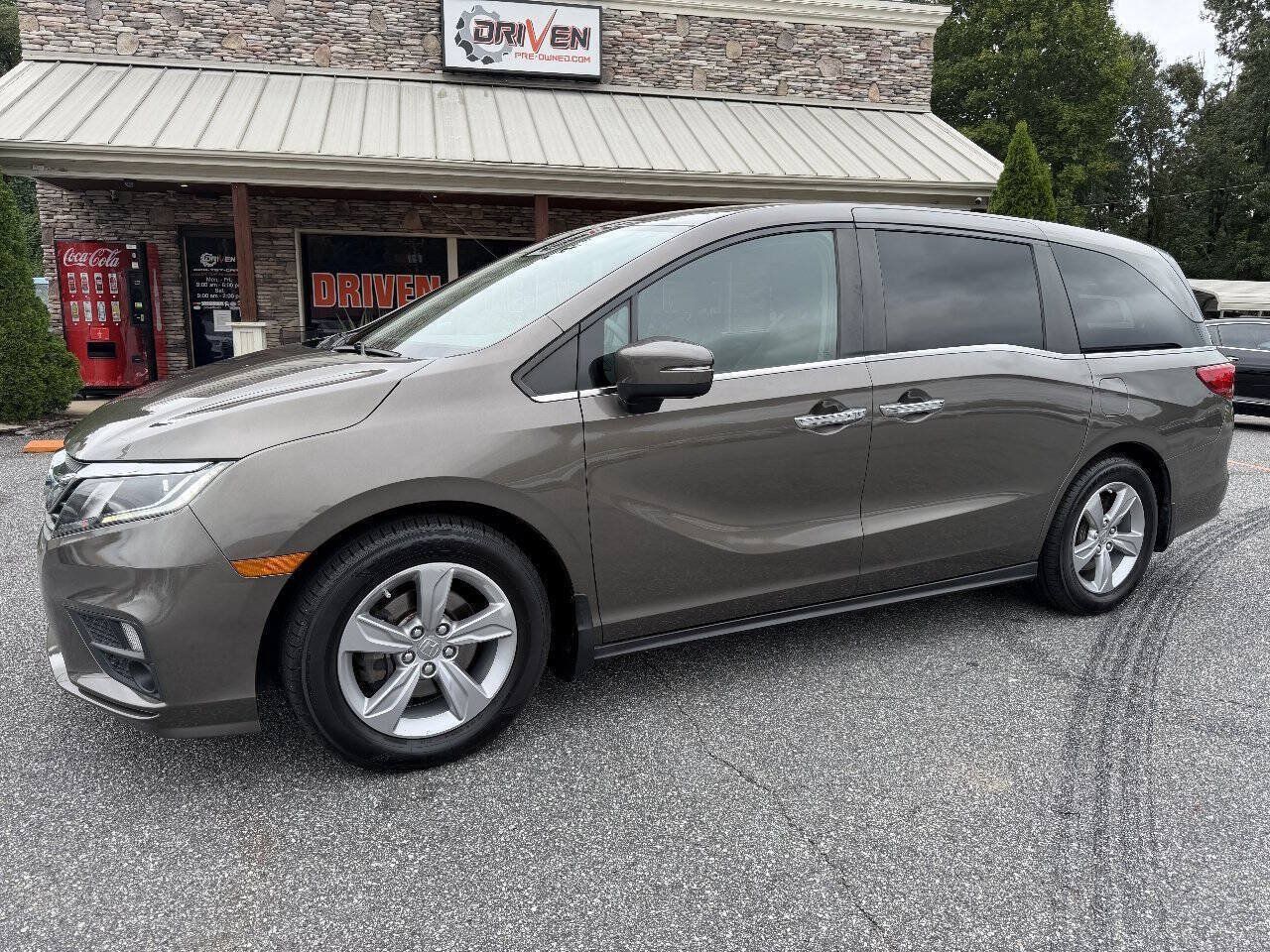 Used 2020 Honda Odyssey EX image 1