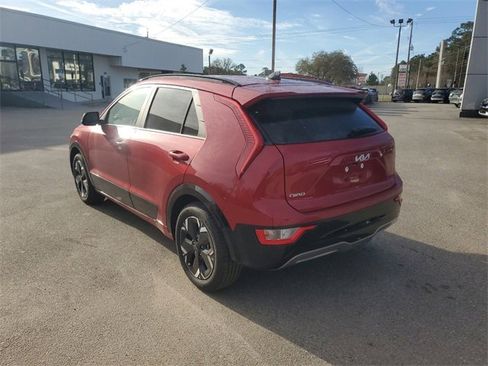 New 2024 Kia Niro Wind w/ Wind Preserve Package image 3