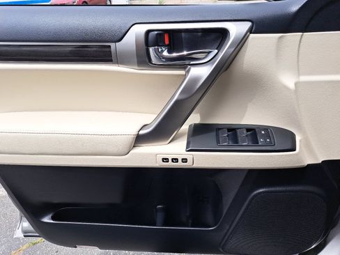 Used 2023 Lexus GX 460 Premium w/ Premium Package AWD/4WD image 27