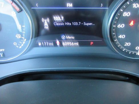 Used 2020 Cadillac XT6 Premium Luxury AWD/4WD image 4