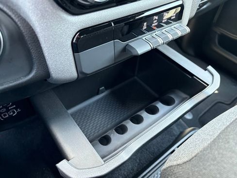Used 2025 RAM 1500 Tradesman AWD/4WD image 23