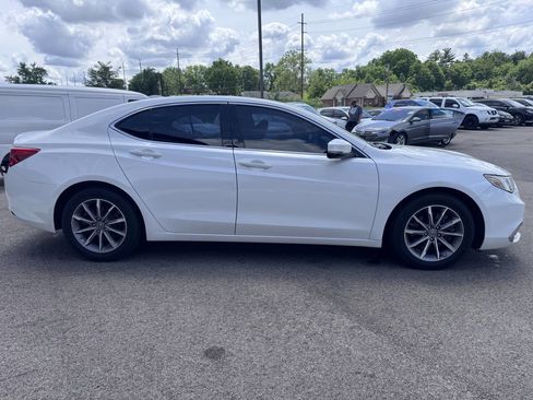 Used 2019 Acura TLX w/ Technology Package FWD image 5