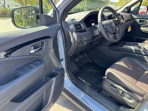 New 2026 Honda Ridgeline Black Edition image 6