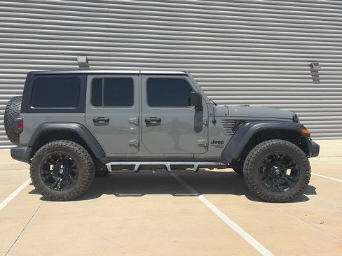 Used 2021 Jeep Wrangler Unlimited Sport AWD/4WD image 2