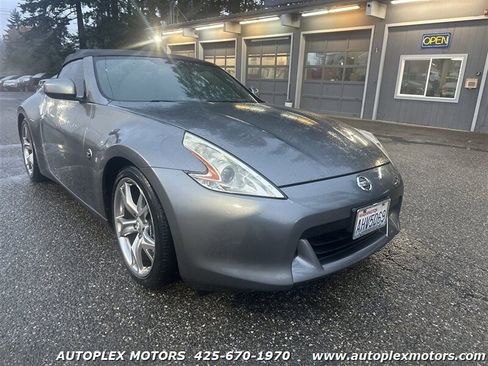 Used 2011 Nissan 370Z Touring w/ Sport Pkg image 1