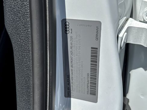 Used 2018 Audi A3 e-tron Premium w/ Sport Package FWD image 27