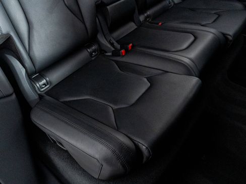 Used 2021 Lamborghini Urus image 34