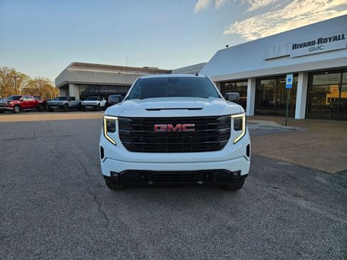 New 2026 GMC Sierra 1500 Elevation w/ X31 Off-Road Package AWD/4WD image 9
