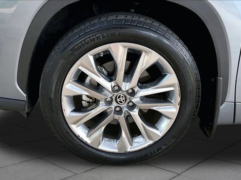 Used 2020 Toyota Highlander Limited AWD/4WD image 11