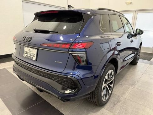 New 2026 Audi Q3 quattro 2.0T AWD/4WD image 2