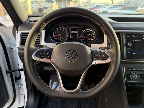 Used 2021 Volkswagen Atlas Cross Sport SE image 18