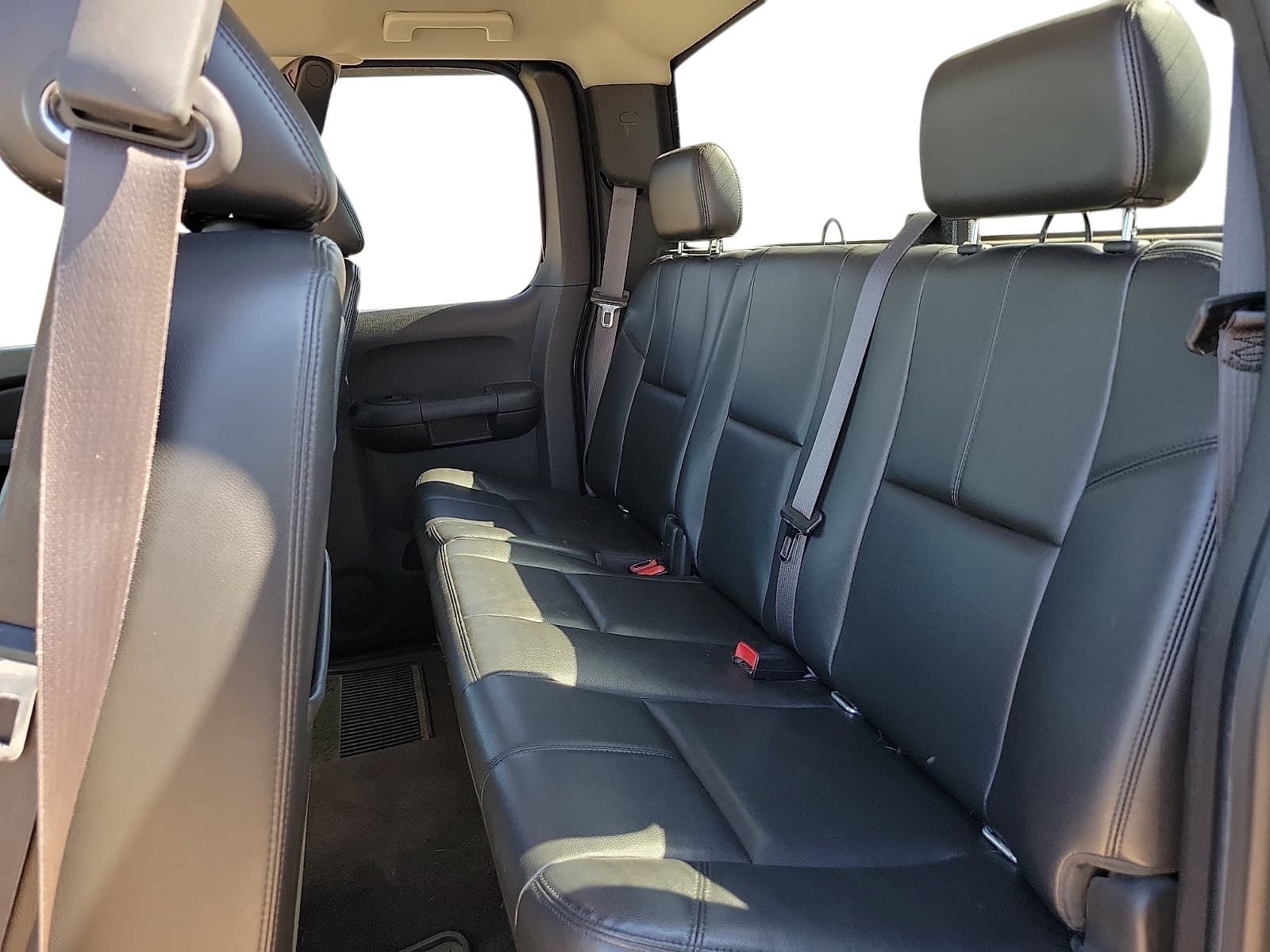 Used 2013 GMC Sierra 2500 SLT w/ SLT Convenience Package AWD/4WD image 8