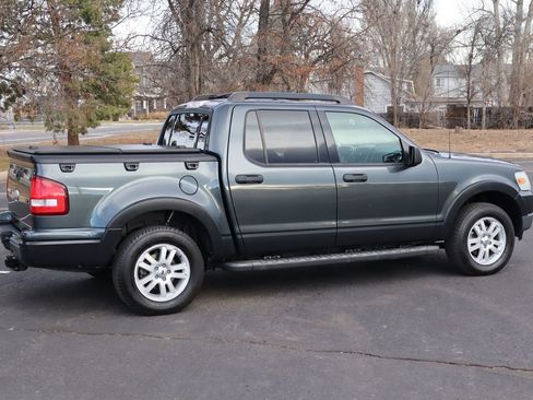 Used 2010 Ford Explorer Sport Trac XLT image 4