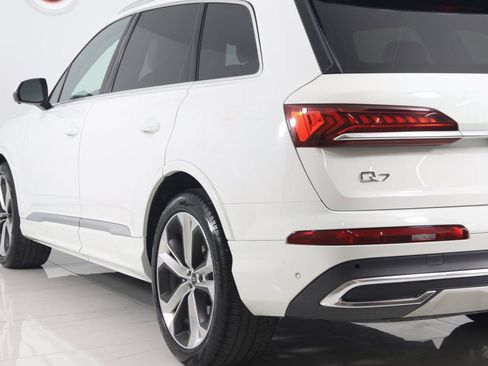 Used 2021 Audi Q7 3.0T Prestige w/ Prestige Package image 27