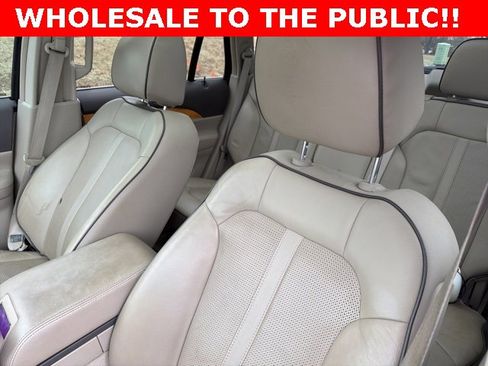 Used 2013 Lincoln MKX AWD image 11