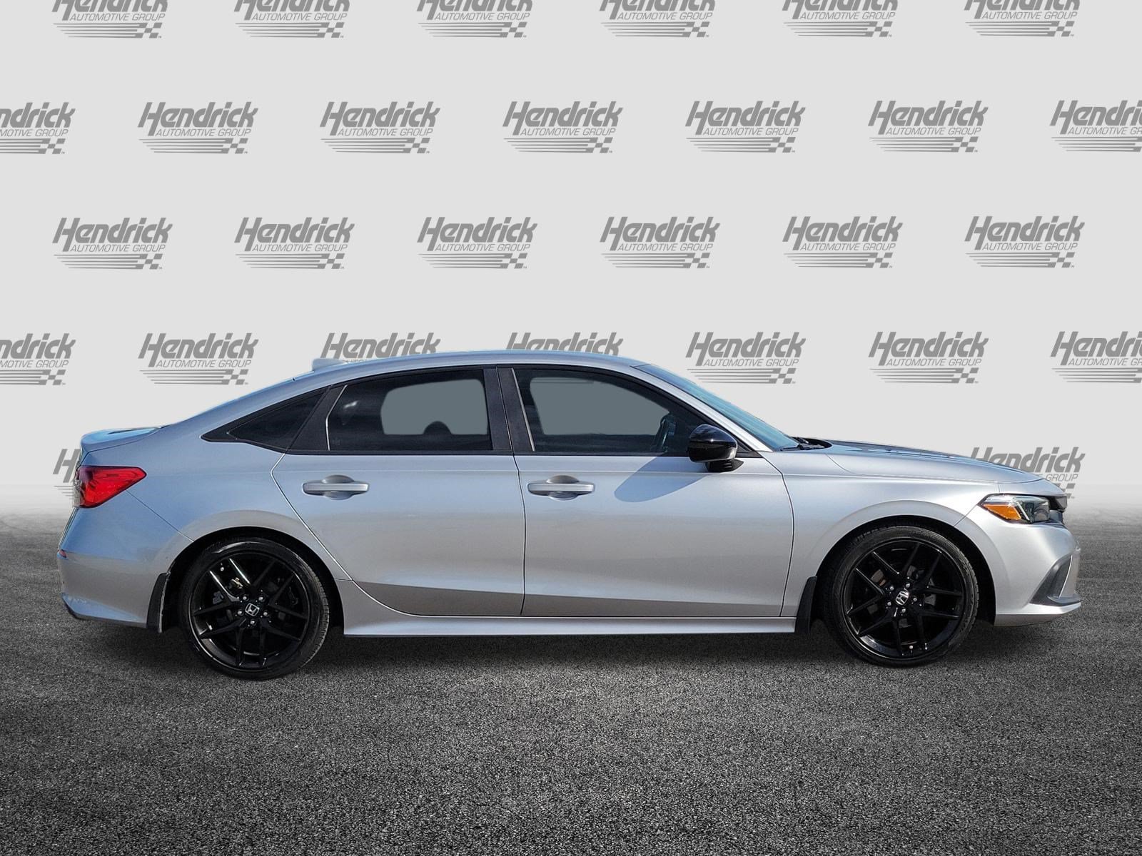Used 2022 Honda Civic Sport image 8