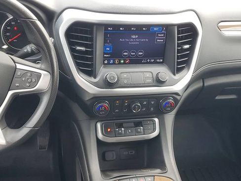 Certified 2021 GMC Acadia SLE w/ Driver Convenience Package AWD/4WD image 16