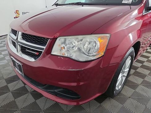 Used 2014 Dodge Grand Caravan SXT image 48
