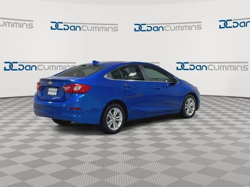 Used 2019 Chevrolet Cruze LT FWD image 8