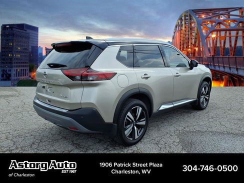 Used 2021 Nissan Rogue SL w/ Premium Package AWD/4WD image 3