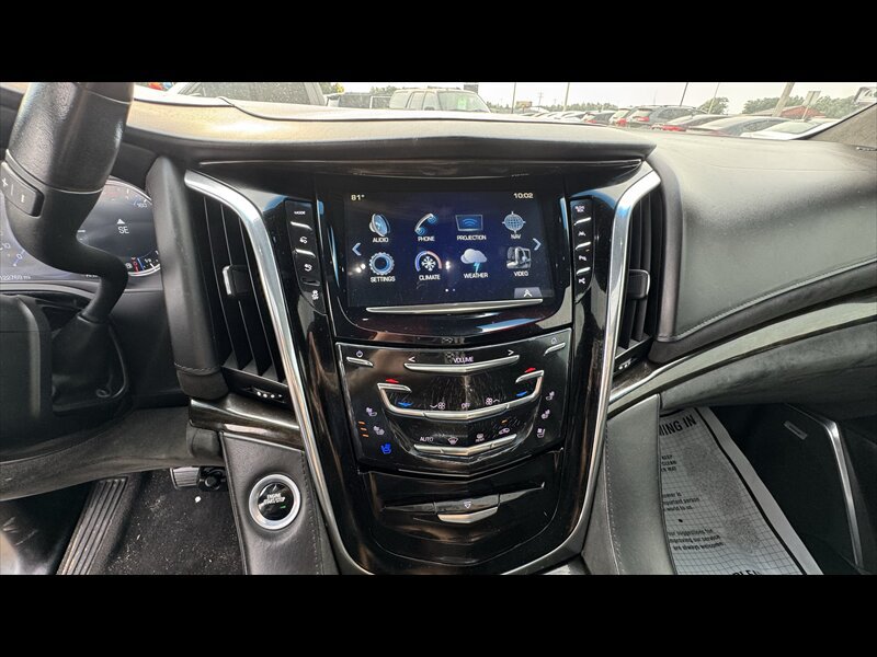 Used 2017 Cadillac Escalade Platinum AWD/4WD image 22