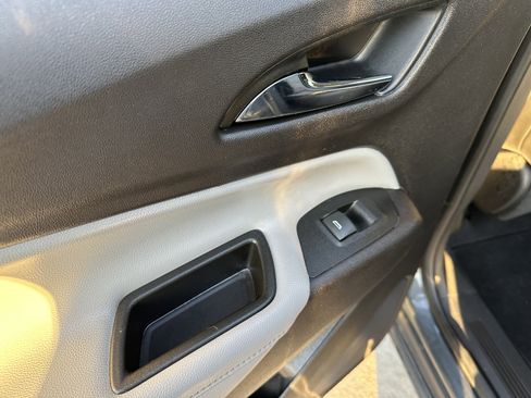 Used 2019 Chevrolet Equinox Premier image 28