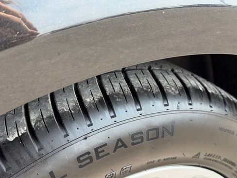 Used 2014 Ford Fusion SE w/ Equipment Group 202A FWD image 38