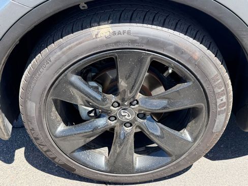 Used 2016 INFINITI QX70 2WD w/ Premium Package image 5