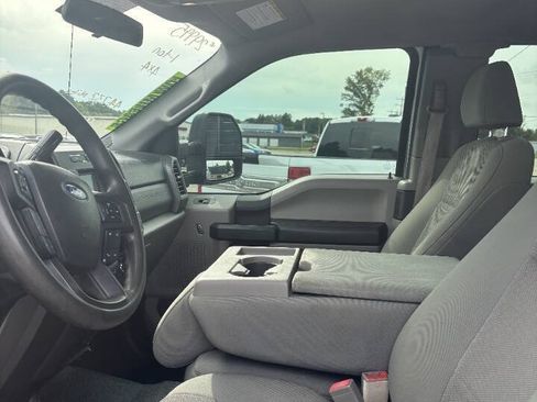 Used 2019 Ford F350 XL w/ XL Value Package AWD/4WD image 4