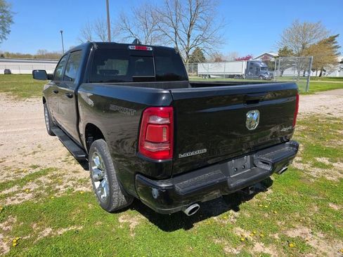 Used 2023 RAM 1500 Laramie AWD/4WD image 4