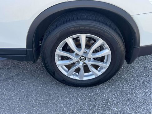 Used 2019 Nissan Rogue SV FWD image 8