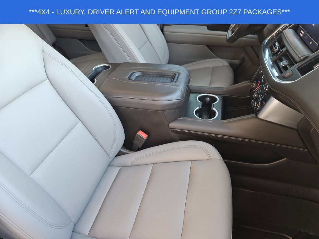 Used 2021 Chevrolet Tahoe Z71 w/ Luxury Package AWD/4WD image 14