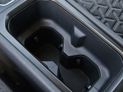 New 2026 Nissan Kicks SV image 21