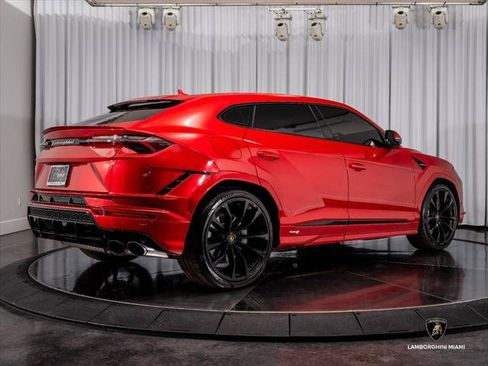 Used 2024 Lamborghini Urus S AWD/4WD image 14