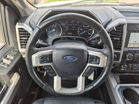 Used 2019 Ford F250 Lariat w/ Lariat Value Package AWD/4WD image 22