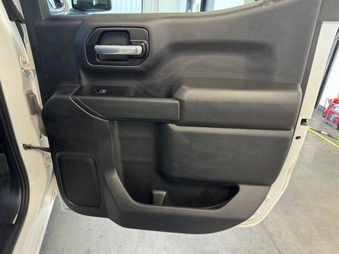 Used 2021 Chevrolet Silverado 1500 LT image 4