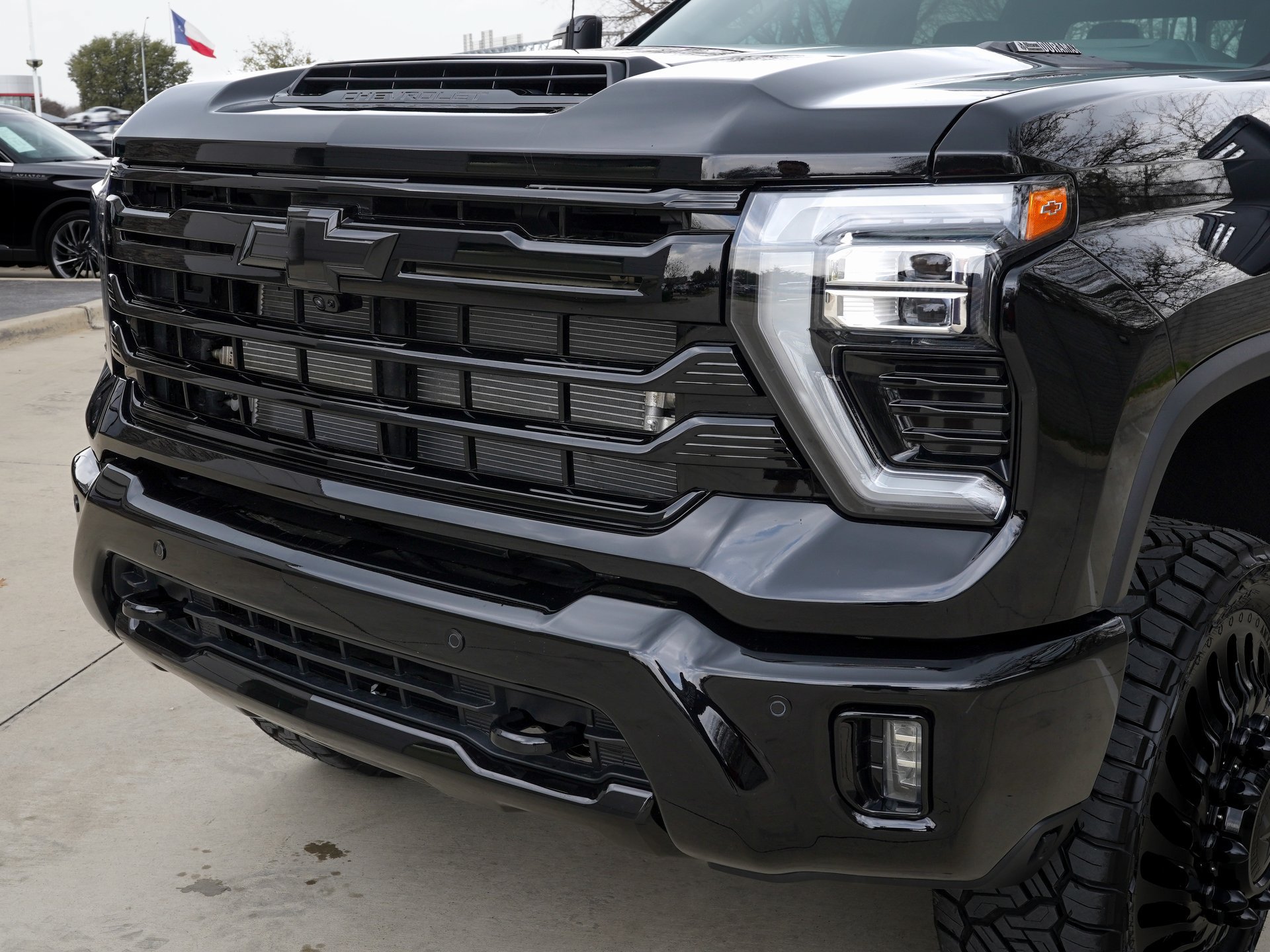 Used 2026 Chevrolet Silverado 3500 High Country w/ High Country Premium Package AWD/4WD image 31