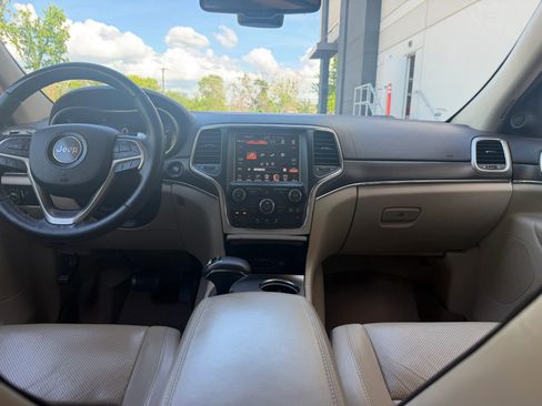 Used 2015 Jeep Grand Cherokee Overland image 17